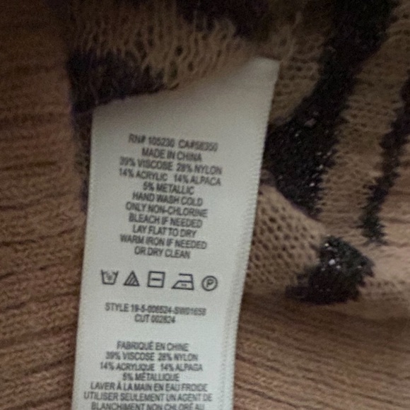 Joie Animal Print V Neckline Metallic Thread Swey SZ Small - Picture 7 of 7